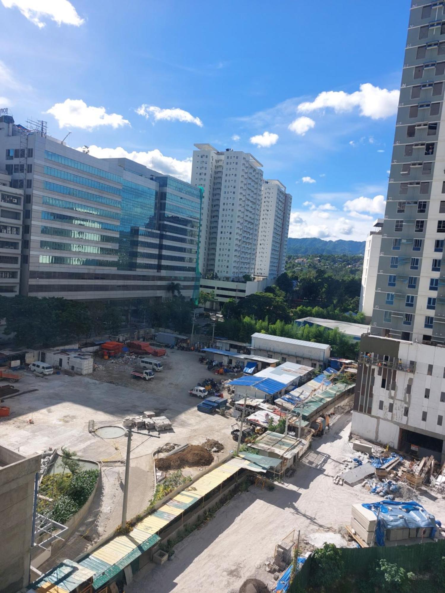 Apartment Cozy & Affordable Flat In It Park Avida Towers Riala T2517